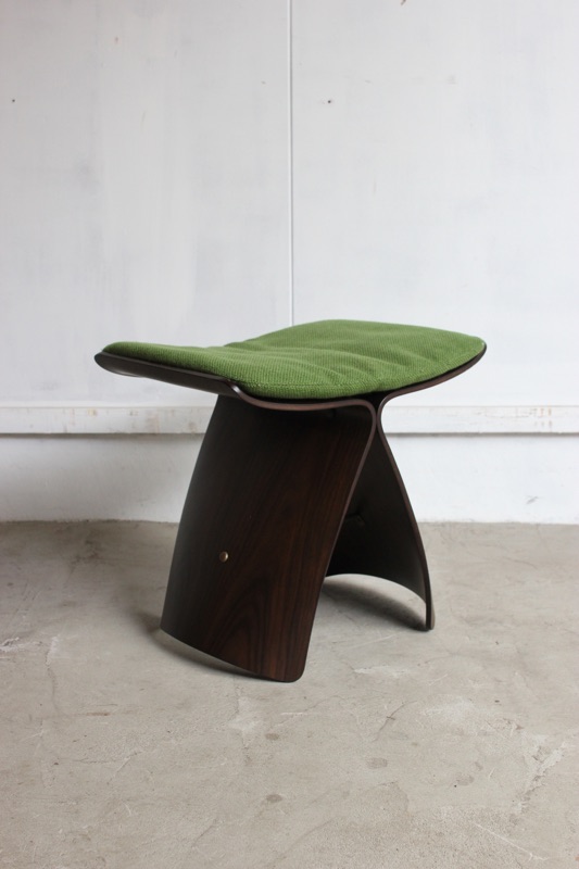 天童木工バタフライスツール