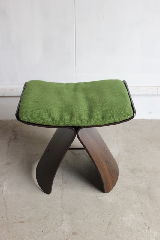 天童木工バタフライスツール