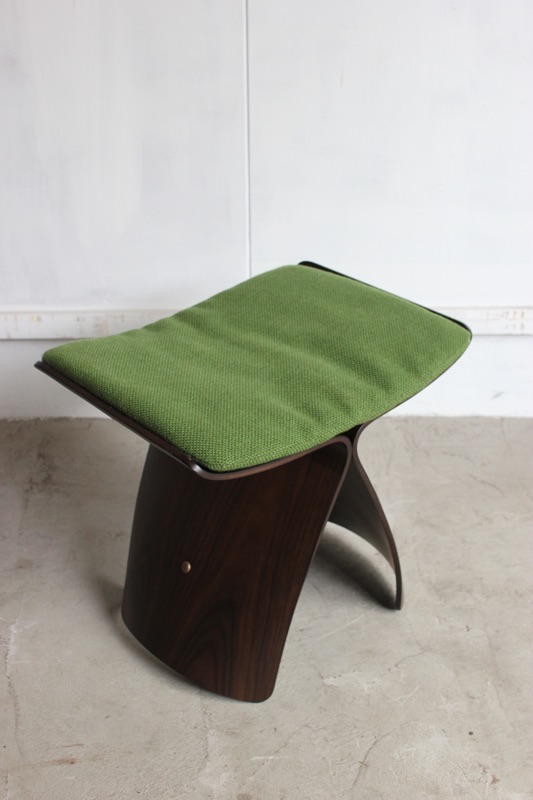 天童木工バタフライスツール