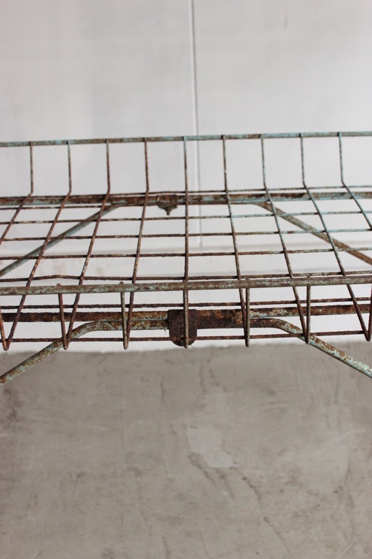 ワイヤーラック