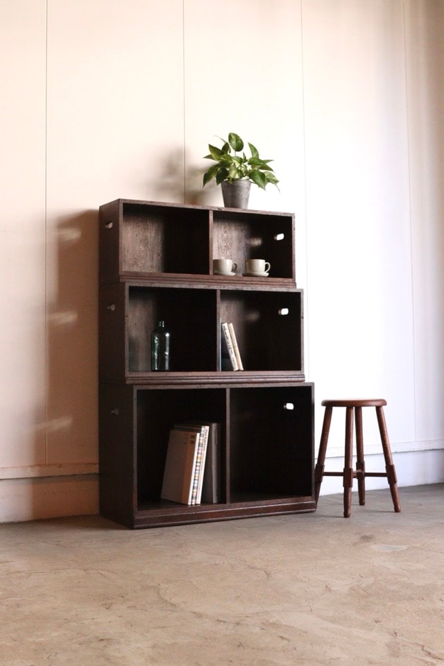 スタッキング棚