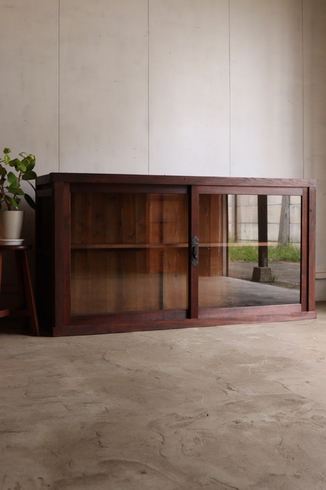 ガラス引き戸棚【総無垢材】 【公式通販】