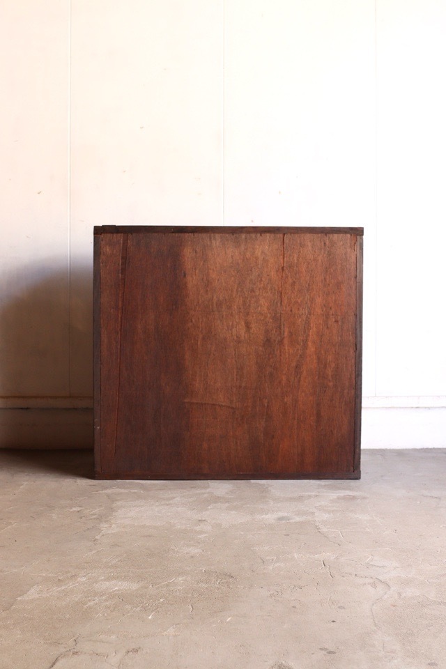 ガラス引戸棚②