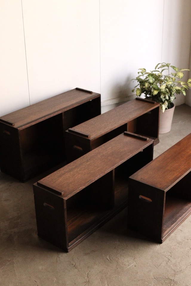 スタッキング棚