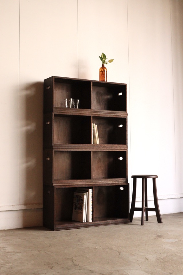 スタッキング棚