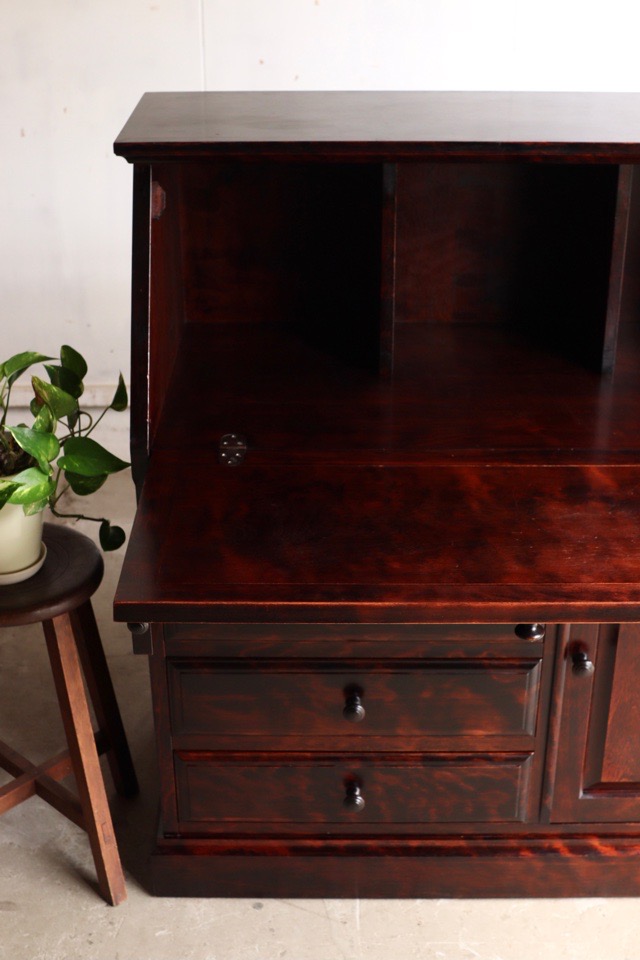 ライティングデスク