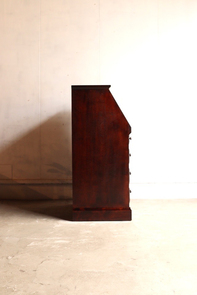 ライティングデスク