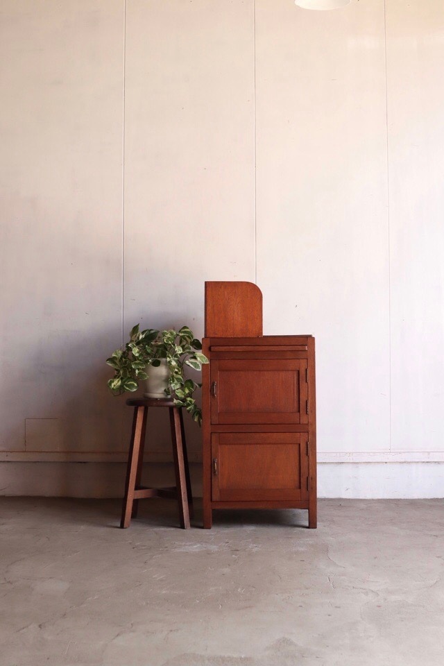 本立て付の小戸棚 | 全ての商品 - 古家具古道具 そうすけ