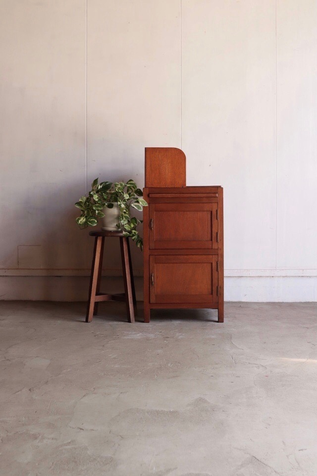 本立て付の小戸棚 | 全ての商品 - 古家具古道具 そうすけ