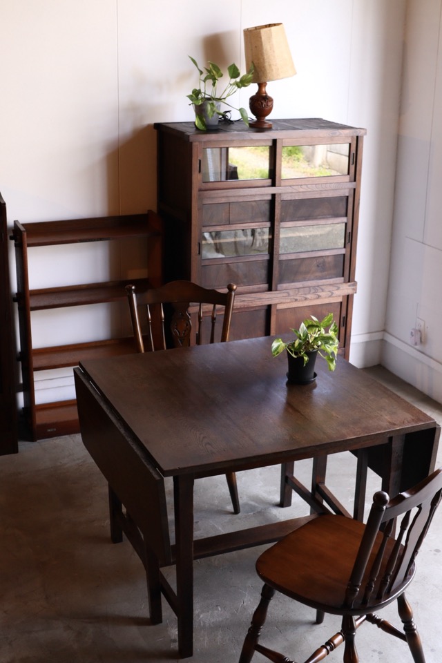 バタフライテーブル