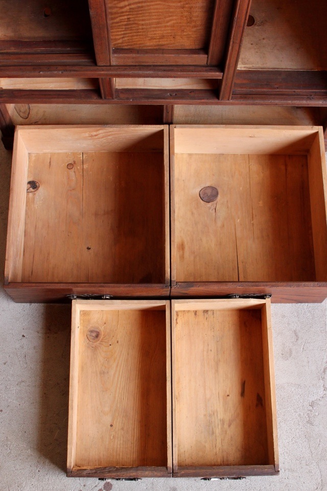 小さい茶箪笥 | 全ての商品 - 古家具古道具 そうすけ