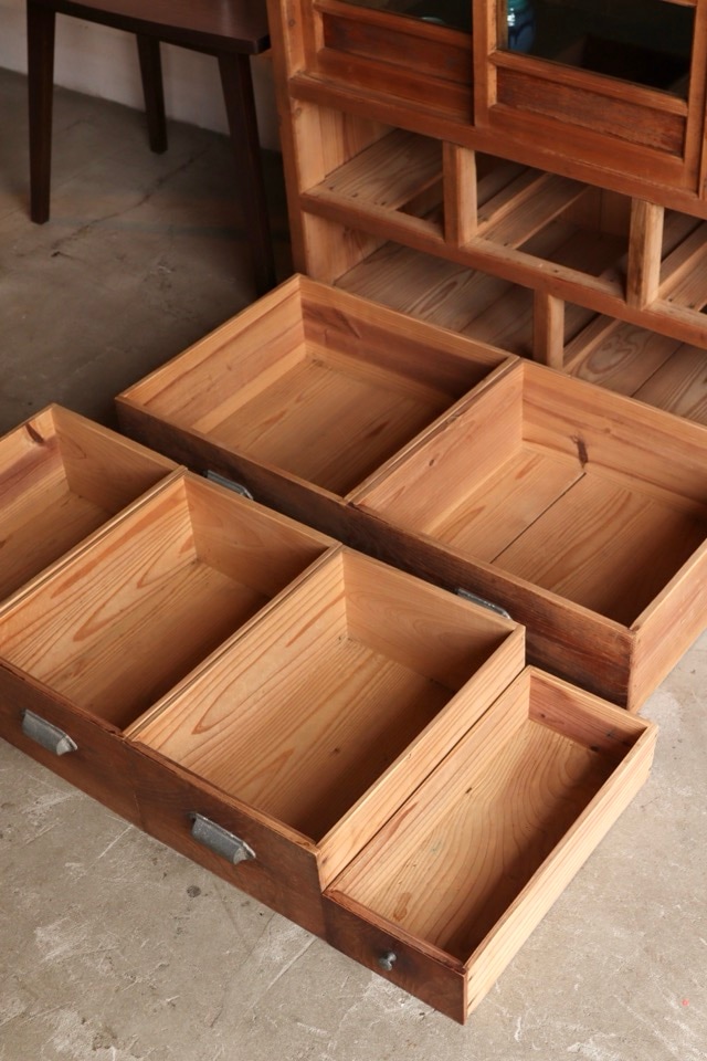 大幅値下げ！水屋箪笥　古家具 水屋箪笥 | 全ての商品 - 古家具古道具 そうすけ