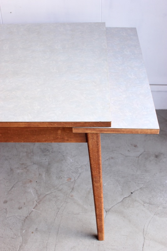 デコラエクステンションテーブル