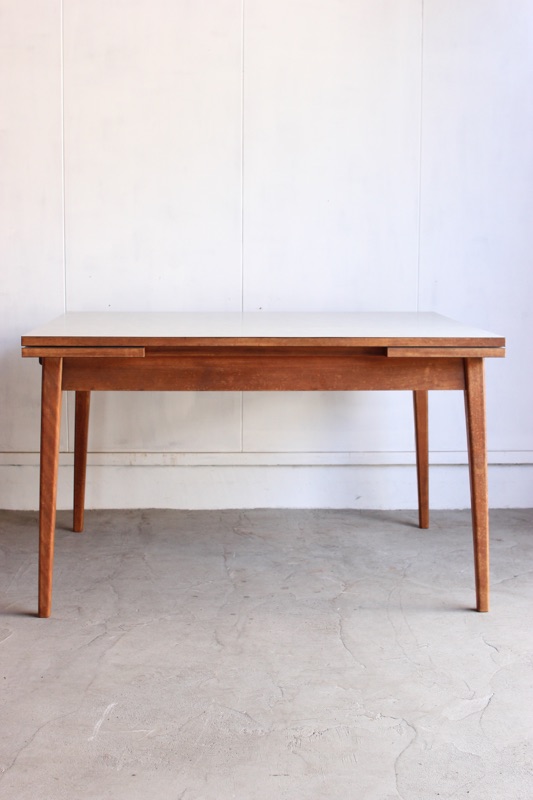 デコラエクステンションテーブル