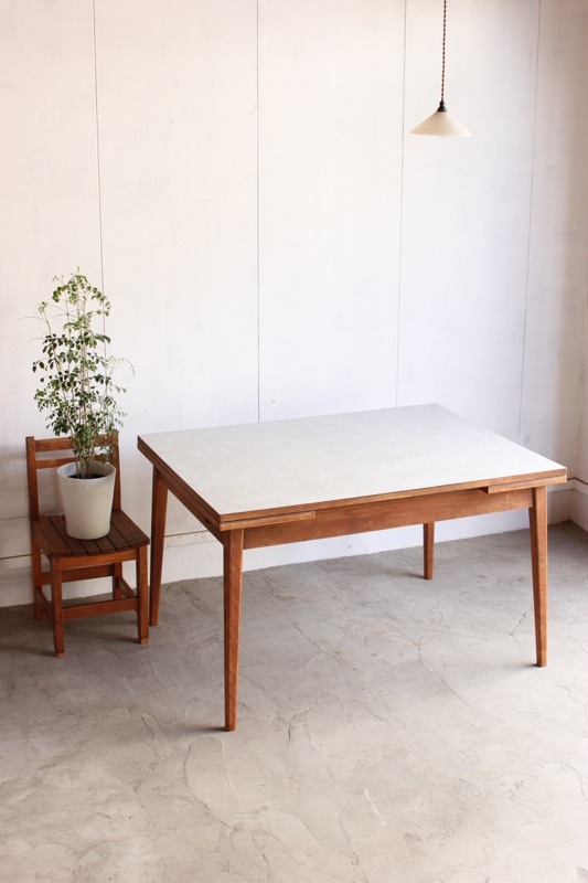 デコラエクステンションテーブル