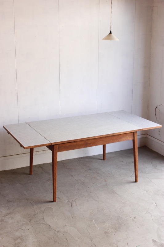 デコラエクステンションテーブル