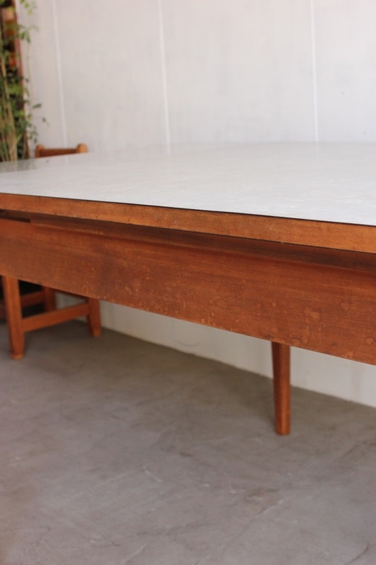 デコラエクステンションテーブル