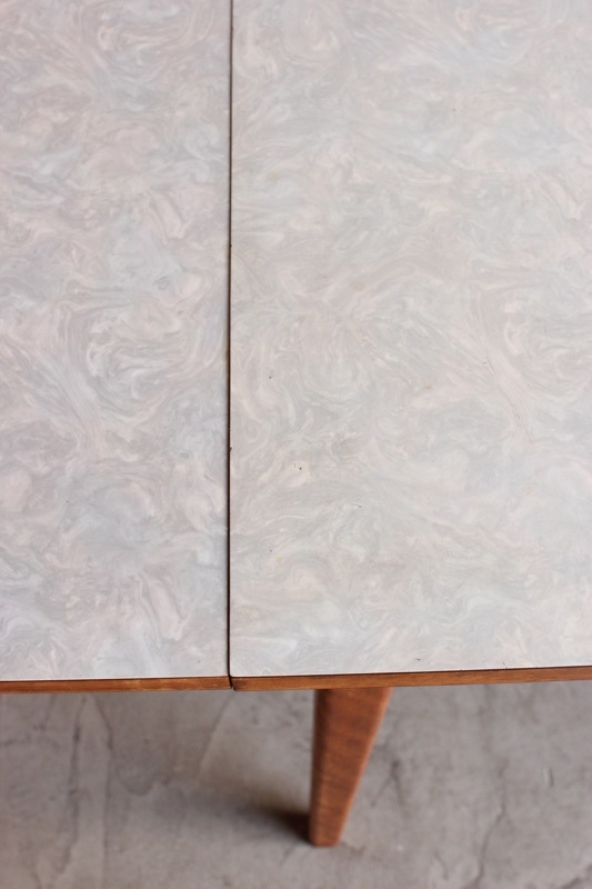 デコラエクステンションテーブル