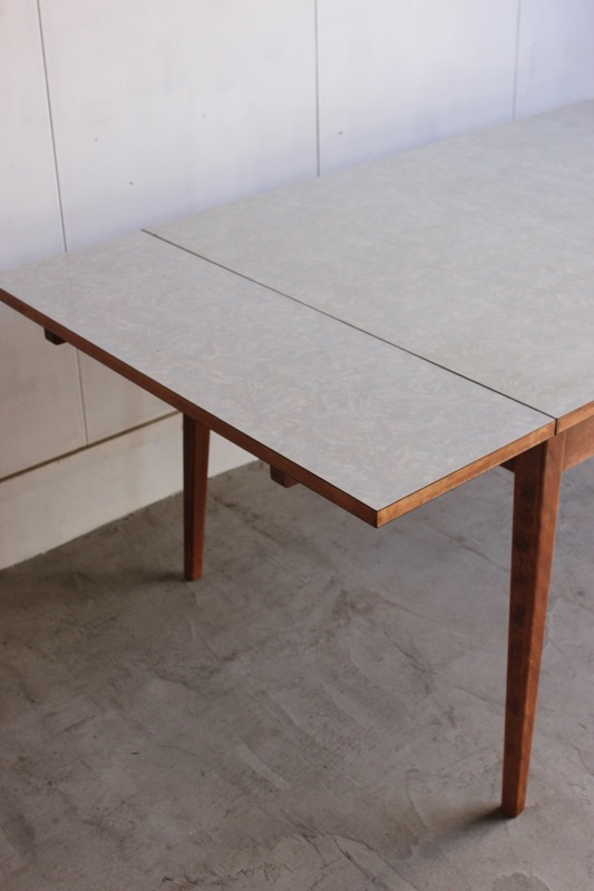 デコラエクステンションテーブル