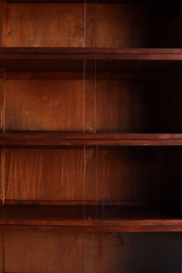 スタッキングガラス引戸棚