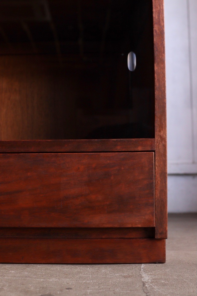 スタッキングガラス引戸棚