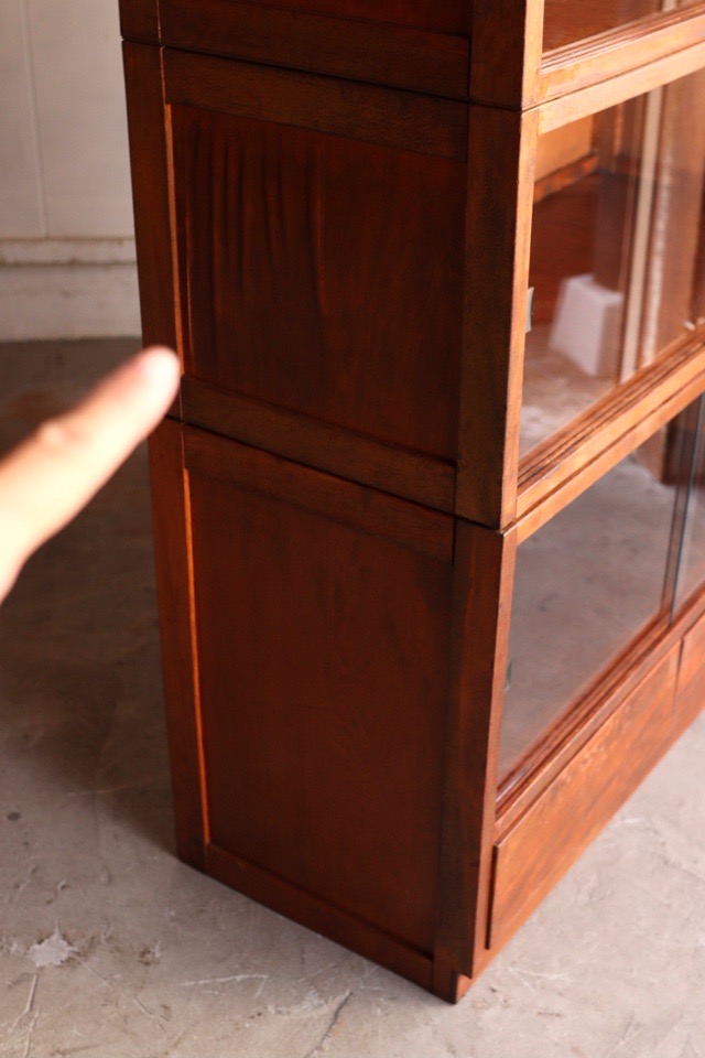 スタッキングガラス引戸棚