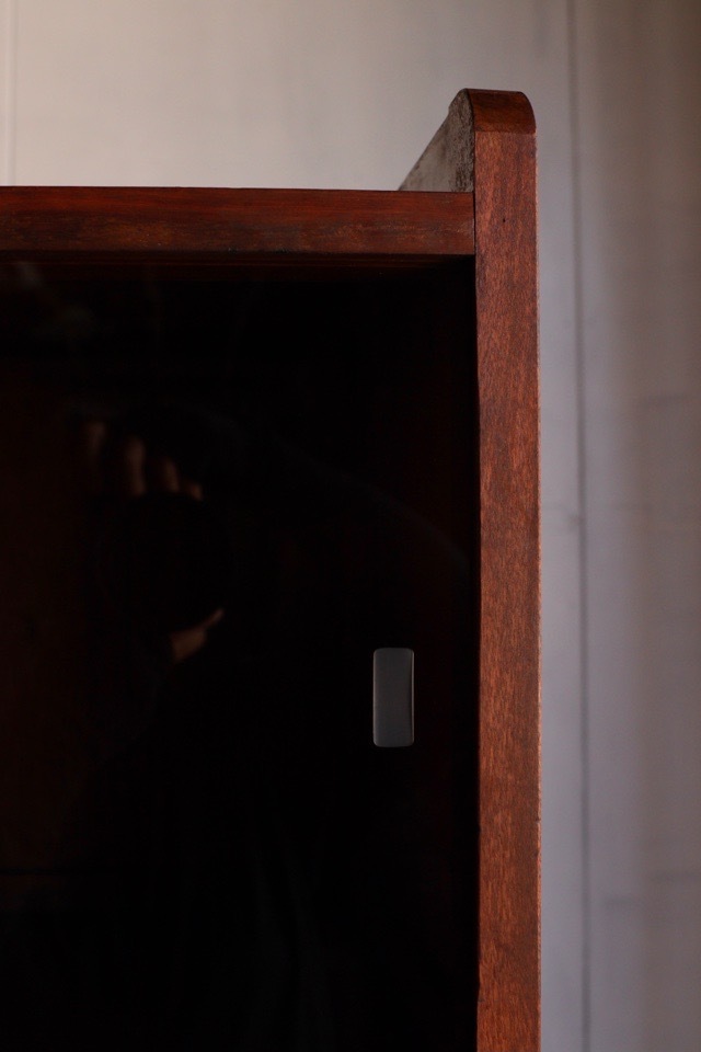 スタッキングガラス引戸棚