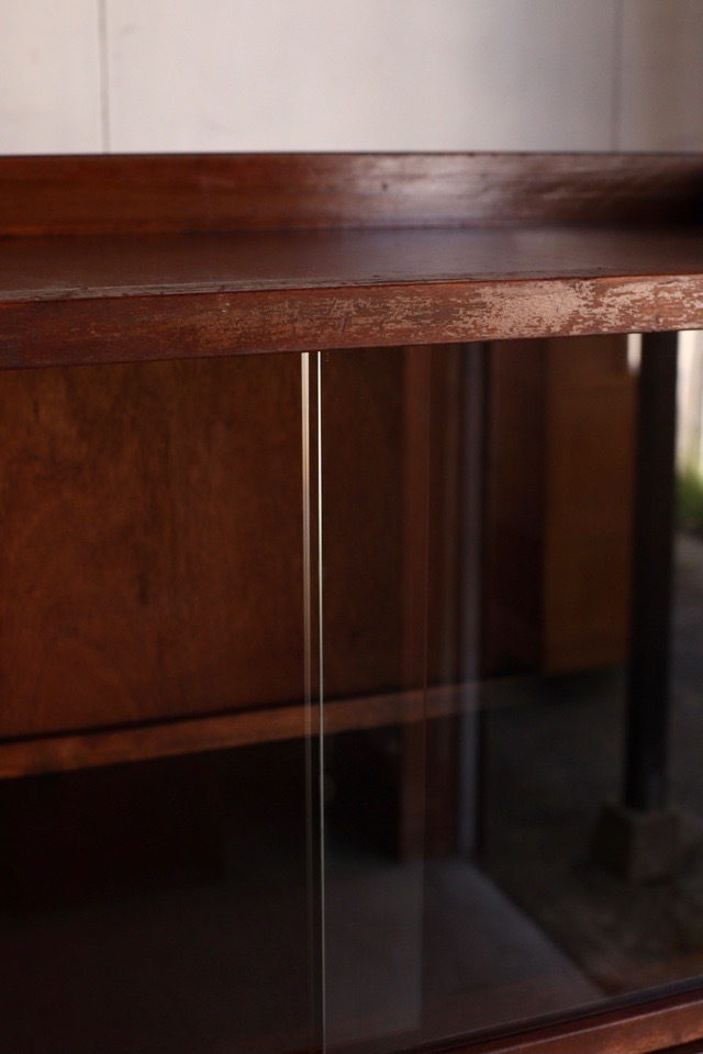 スタッキングガラス引戸棚