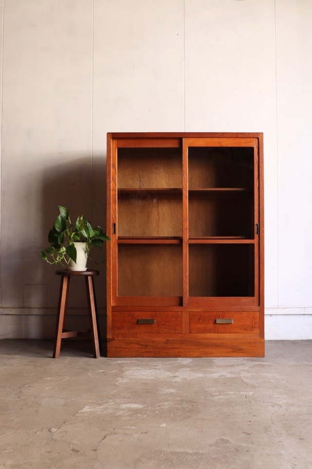 ガラス引戸棚 | すべての商品 - 古家具古道具 そうすけ