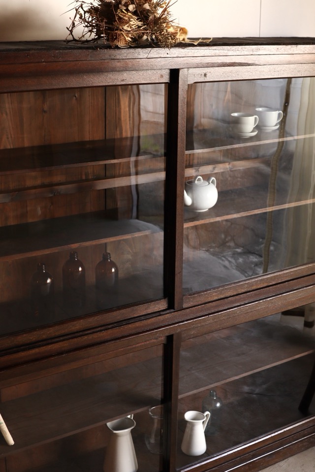 キャビネット ガラス棚 飾り棚 食器棚 古家具 ヴィンテージ 水屋 水屋箪笥 水屋箪笥 | 全ての商品 - 古家具古道具 そうすけ