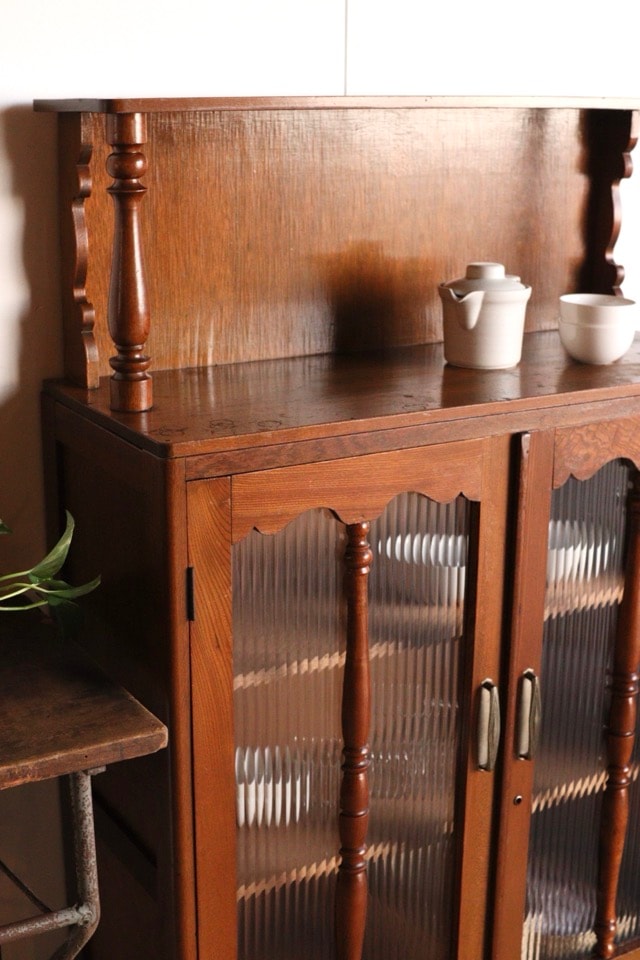 モールガラスの戸棚 | 全ての商品 - 古家具古道具 そうすけ