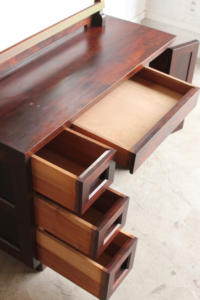 松本民芸ドレッサー