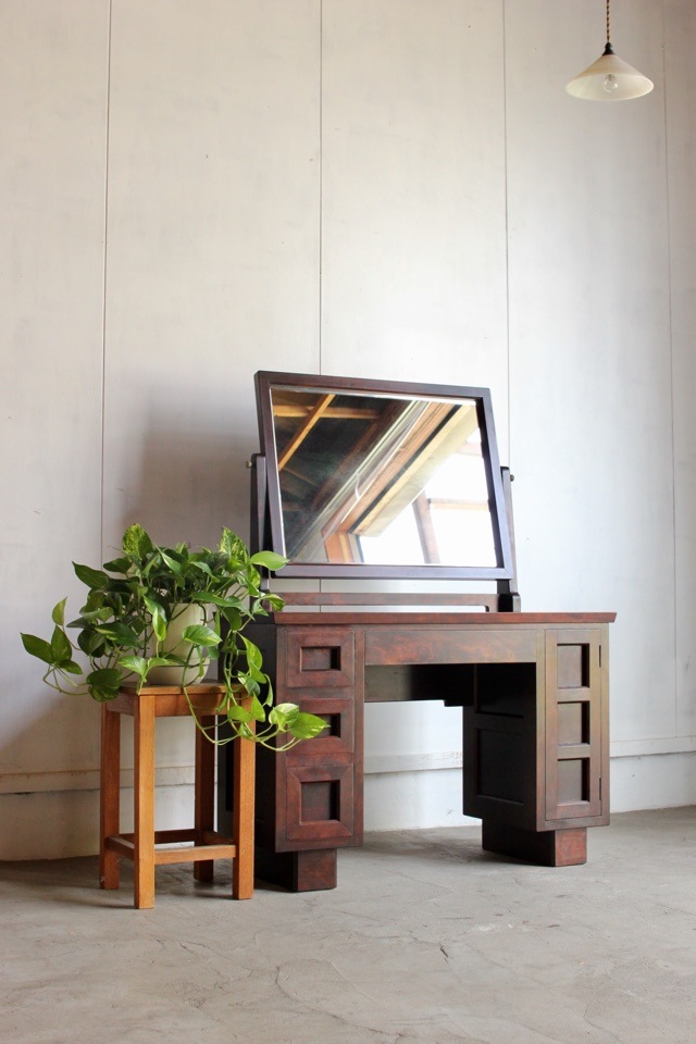 松本民芸ドレッサー