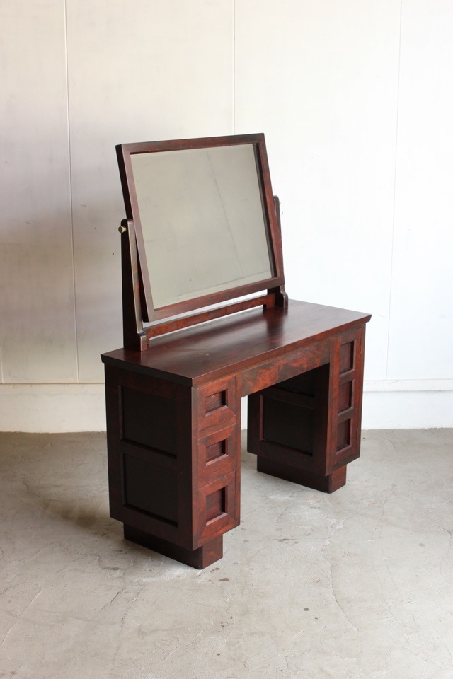 松本民芸ドレッサー