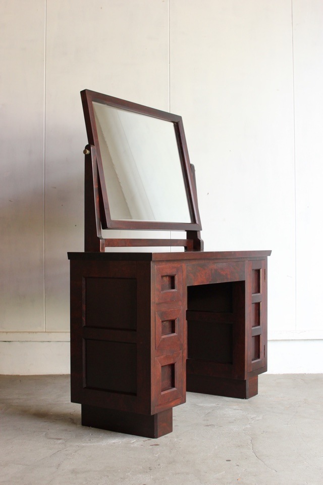 松本民芸ドレッサー