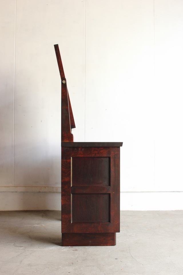 松本民芸ドレッサー