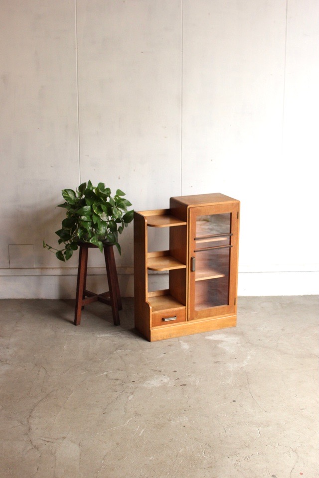 ガラス戸棚 | 全ての商品 - 古家具古道具 そうすけ