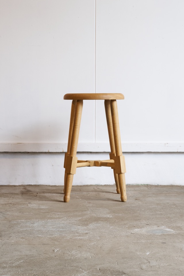 そうすけの丸椅子　ろくろ脚 