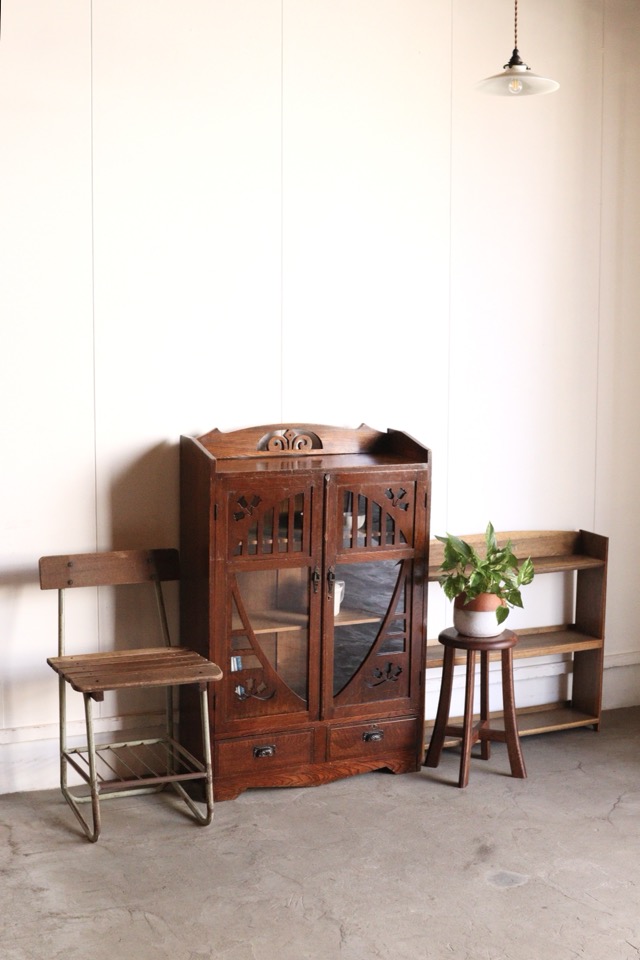 古家具 / アンティークガラス戸棚 / 無垢材② ガラス戸棚 | 全ての商品 - 古家具古道具 そうすけ