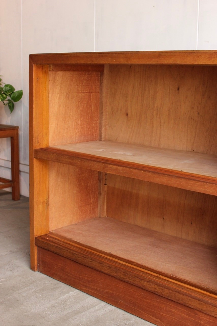 横長ガラス引戸棚 | 全ての商品 - 古家具古道具 そうすけ