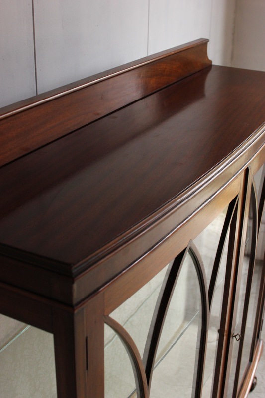 イギリス製キャビネット