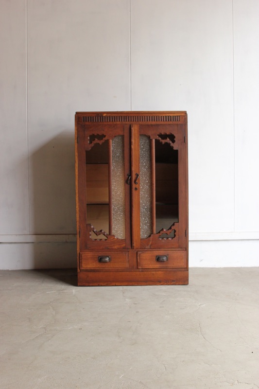 小さめガラス戸棚 | 全ての商品 - 古家具古道具 そうすけ