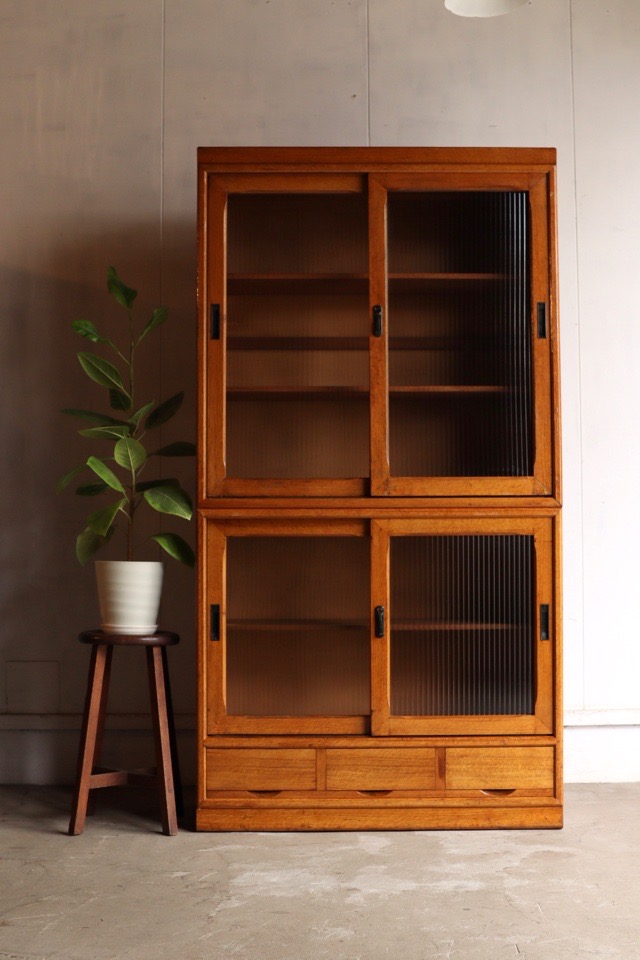 モールガラスの引戸棚 | 全ての商品 - 古家具古道具 そうすけ