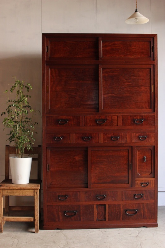 茶箪笥 総けやき 欅 Yahoo!オークション - 展示品 けやき 欅 総無垢 高級家具 食器棚