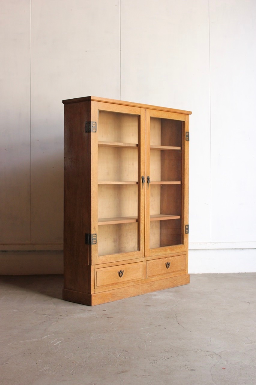 ガラス戸棚 | 全ての商品 - 古家具古道具 そうすけ