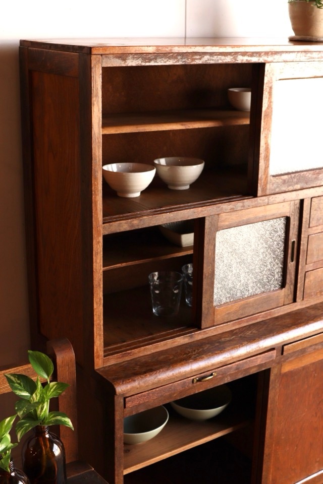 古い木製の食器棚【もえ】 古い木製の食器棚【もえ】 古い木製の食器棚【もえ様専用】 棚