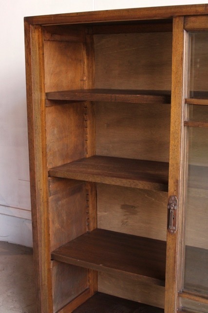 ガラス引戸棚 | 全ての商品 - 古家具古道具 そうすけ