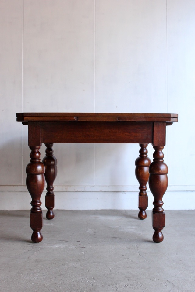 エクステンションテーブル