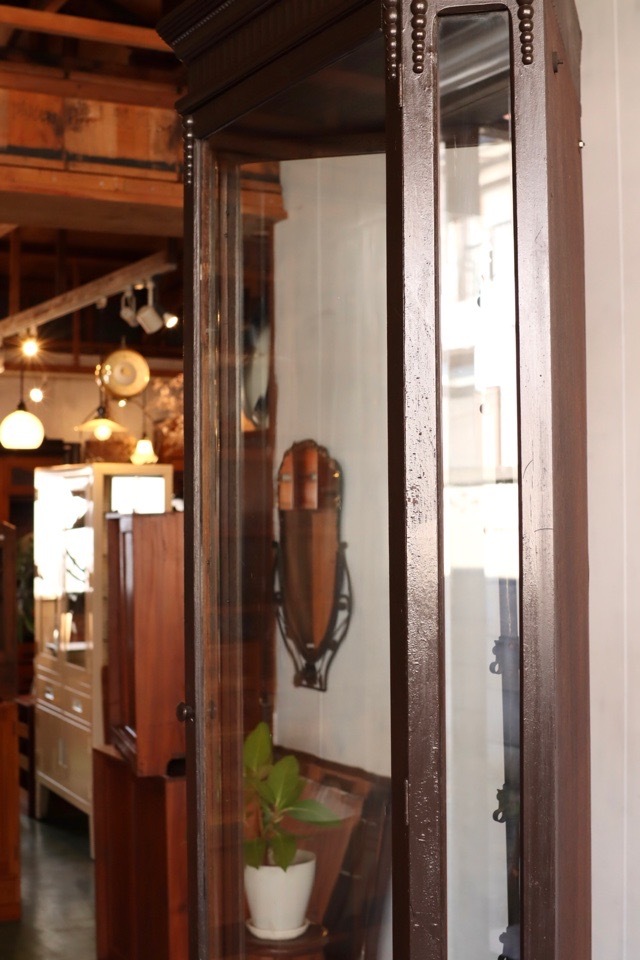 ガラスショーケース　