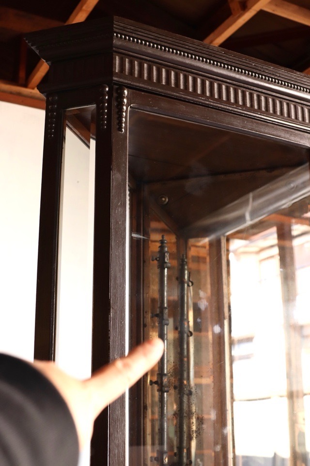 ガラスショーケース　